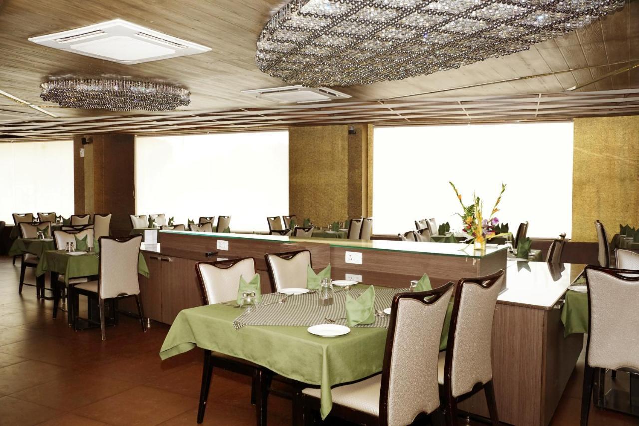 Hotel Gormoh Ahmadábád Kültér fotó